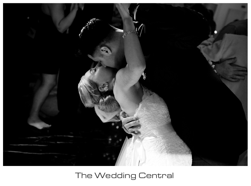 NJ Wedding Photographer - bride and groom dancing BW